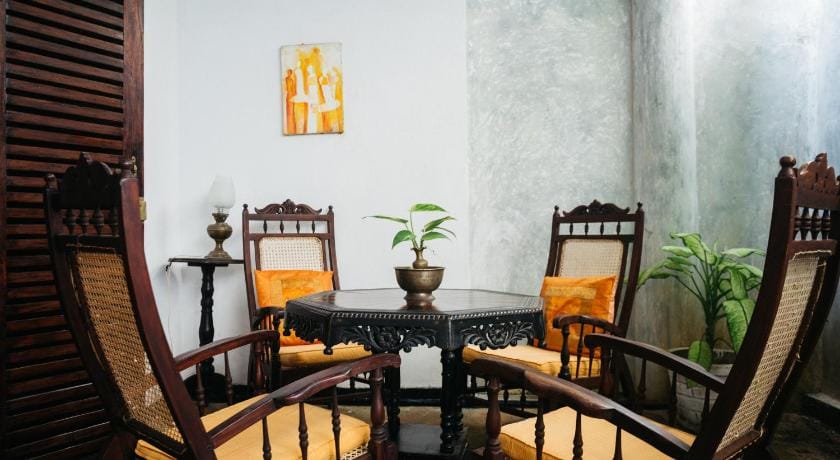 Secret Garden Villa - Unawatuna Bed and Breakfast in Main Road