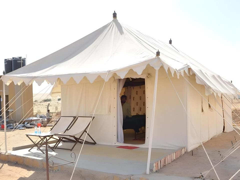 Camp Paradise Tent Luxury tent in Sindh