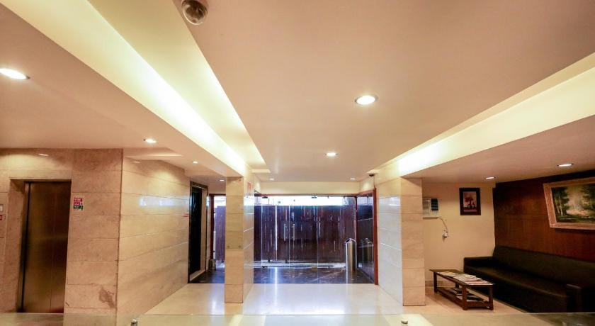 Hotel Lucky Goregaon Hotel in Mumbai
