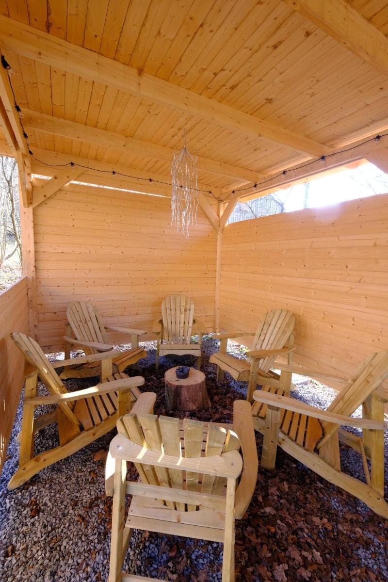 Chalet Cerf titude Vacation rental in Wallonia, Belgium