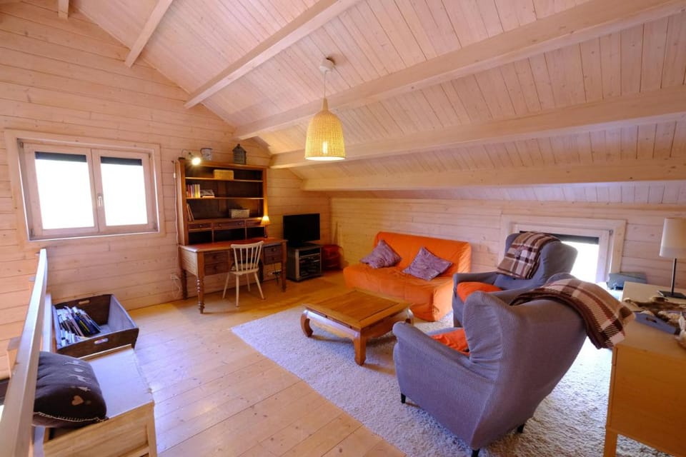 Chalet Cerf titude Vacation rental in Wallonia, Belgium