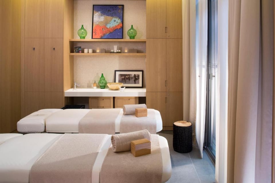 Le Cinq Codet Hotel in Paris
