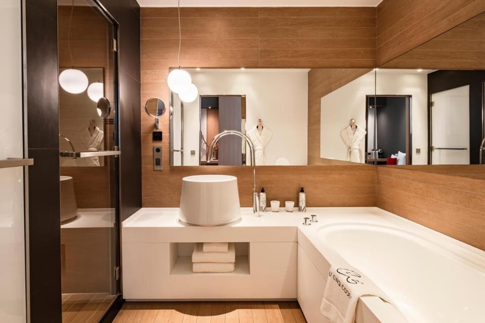 Le Cinq Codet Hotel in Paris
