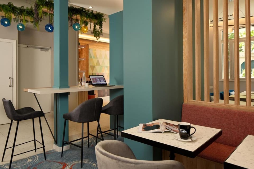 Hotel LOCOMO Hotel in Paris