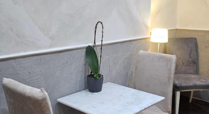 Caesar Place Roma Bed and Breakfast in Rome