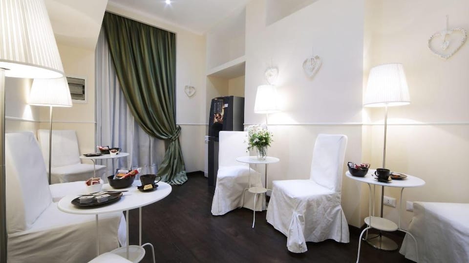 Caesar Place Roma Bed and Breakfast in Rome