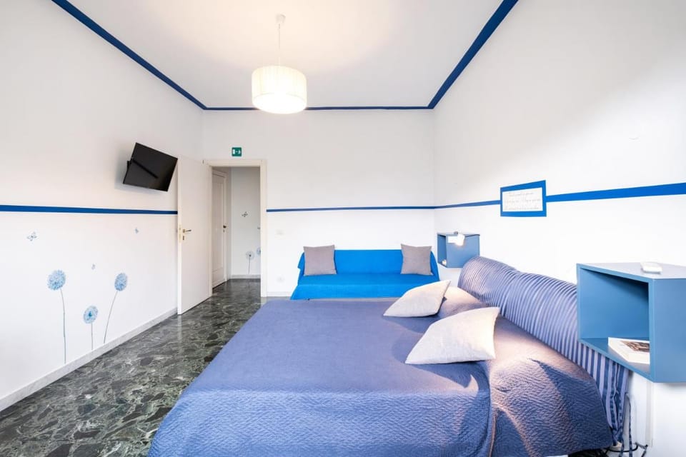 Take It Easy Roma Guest House Bed and Breakfast in Rome