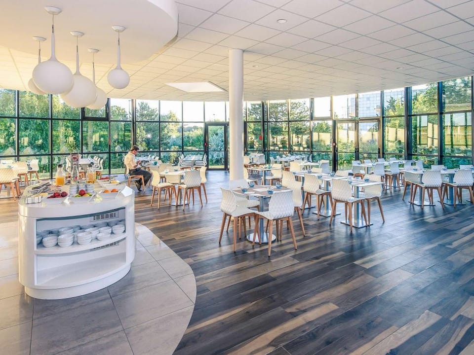 Hotel Mercure Poitiers Site du Futuroscope Hotel in Centre-Val de Loire