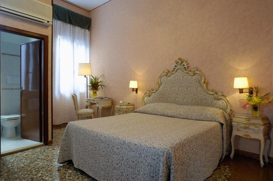 Albergo Basilea Hotel in Venice