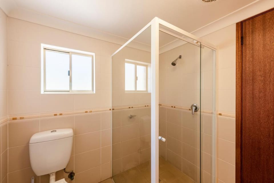 Best Western Plus Ambassador Orange Motel in Orange