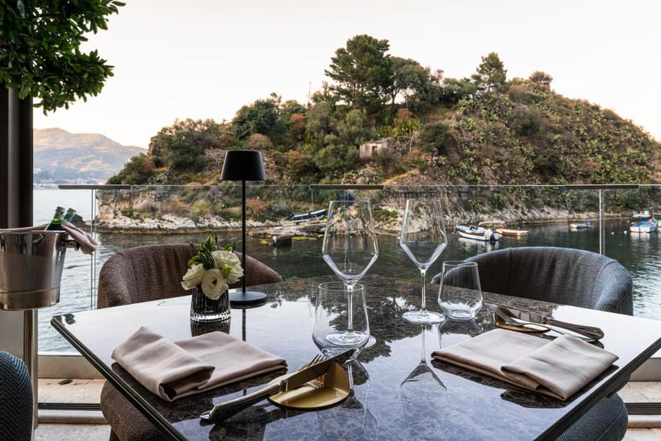 Atlantis Bay - VRetreats Hotel in Taormina