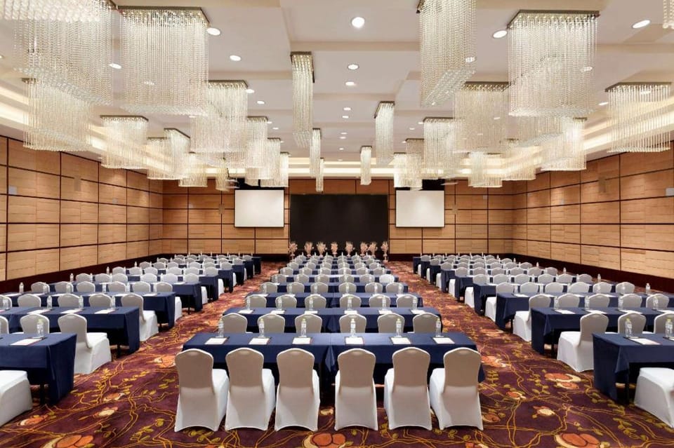 Ramada Plaza by Wyndham Lianyungang Hotel in Jiangsu