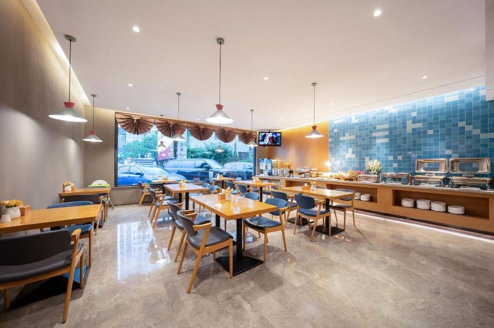 Home Inn Neo Linyi Binhe Avenue Hotel in Shandong