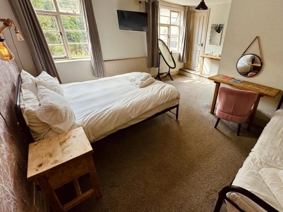The Swan Taphouse Hotel in Telford