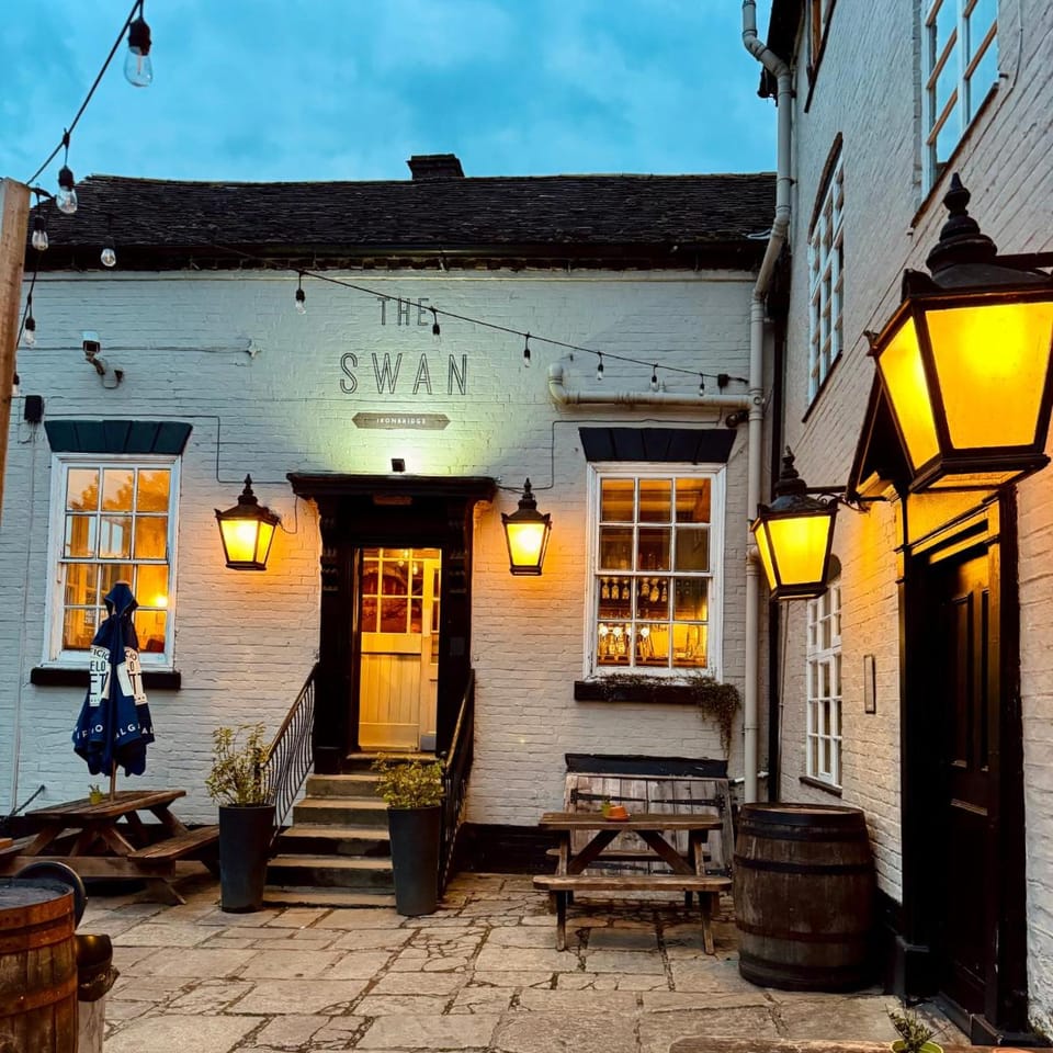 The Swan Taphouse Hotel in Telford