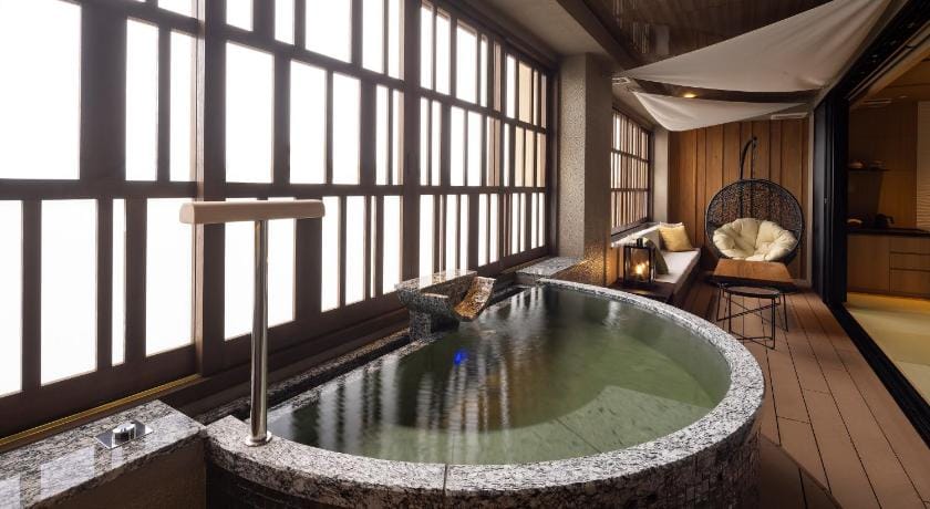 Biwako Ryokusuitei Ryokan in Shiga, Japan