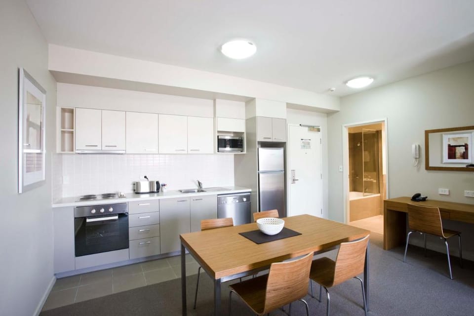 Gladstone Downtown Central Apartment Hotel Official Apartment hotel in Gladstone
