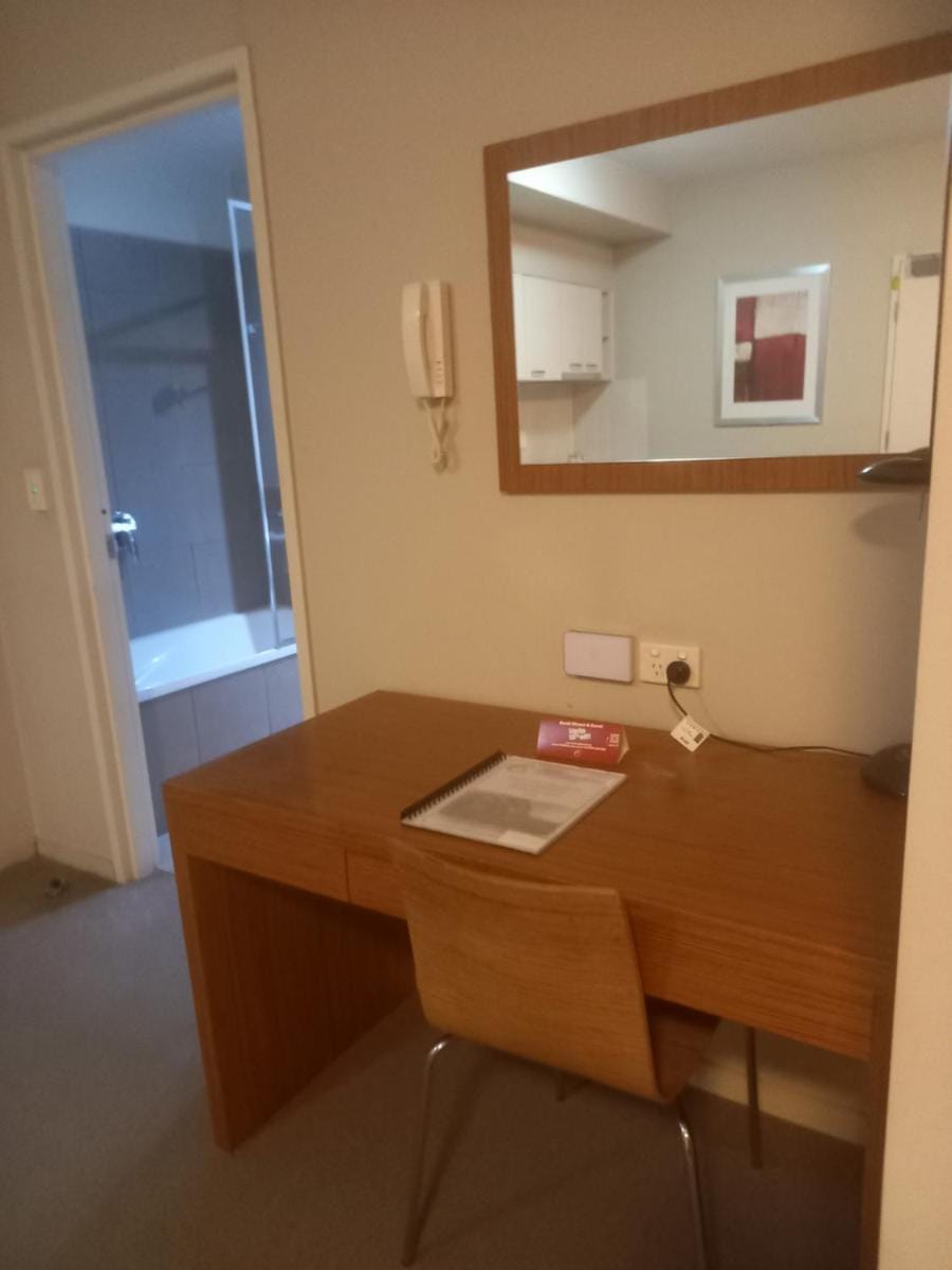 Gladstone Downtown Central Apartment Hotel Official Apartment hotel in Gladstone