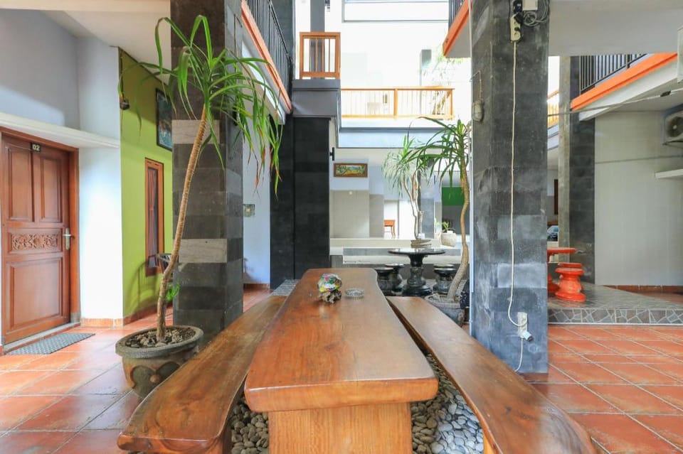 deSeruni Guest House Bed and Breakfast in North Kuta