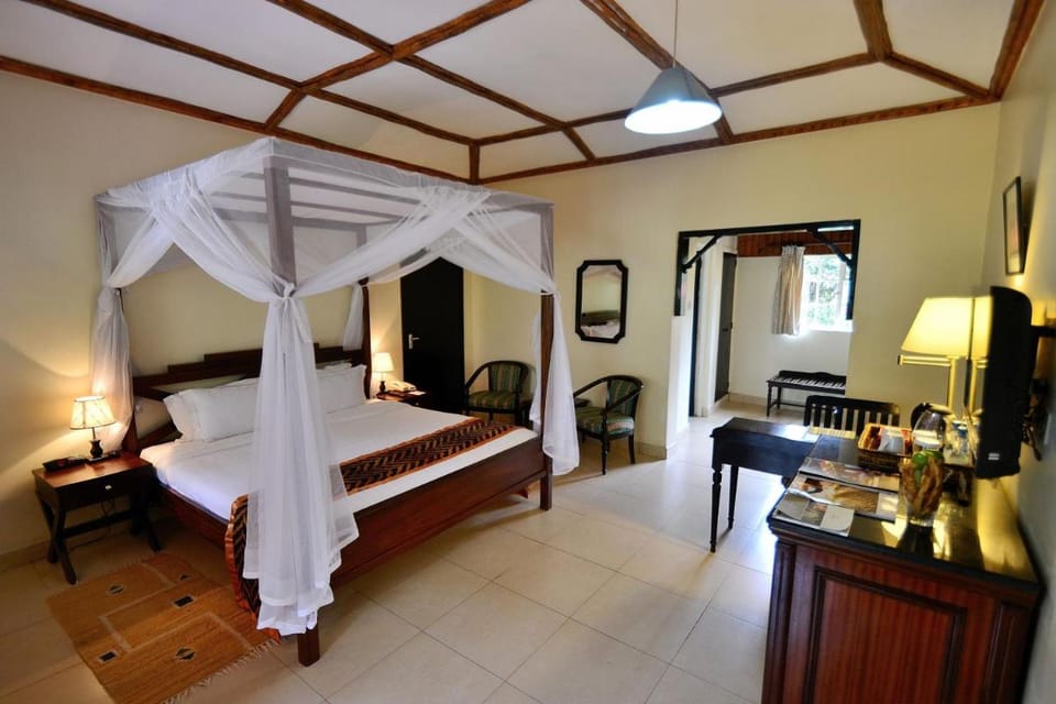 Muthu Lake Naivasha Country Club, Naivasha Resort in Kenya
