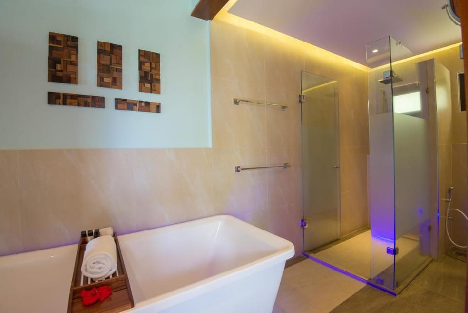 Coco de Mer and Black Parrot Suites Hotel in Africa