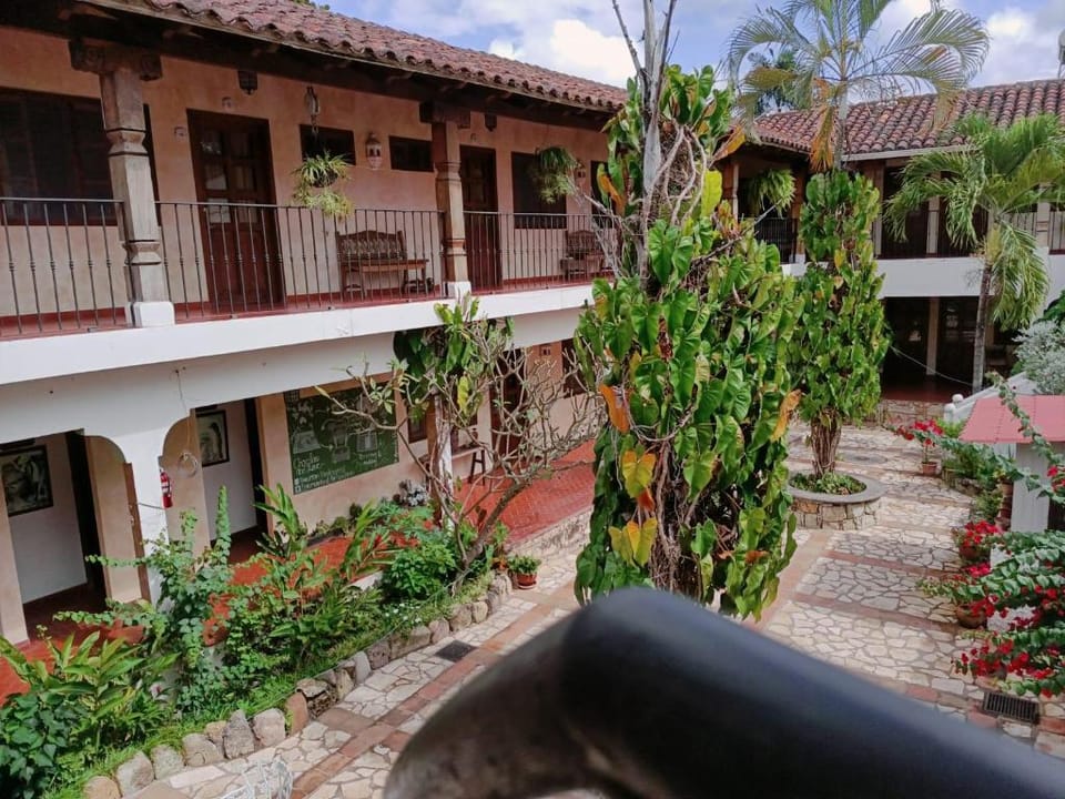 Hotel Don Udos Bed & Breakfast Hotel in Honduras