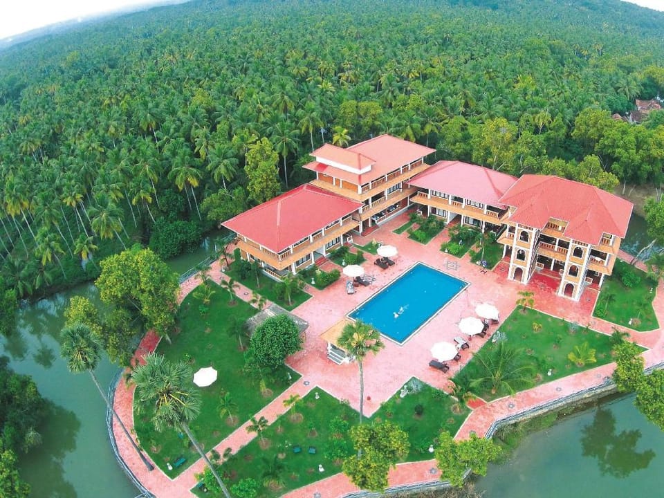 Isola Di Cocco Hotel in Thiruvananthapuram
