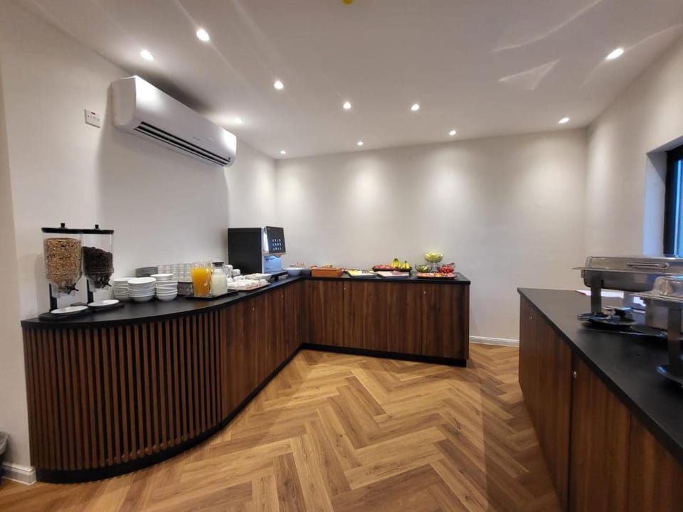 Carlton Hotel Hotel in Sliema