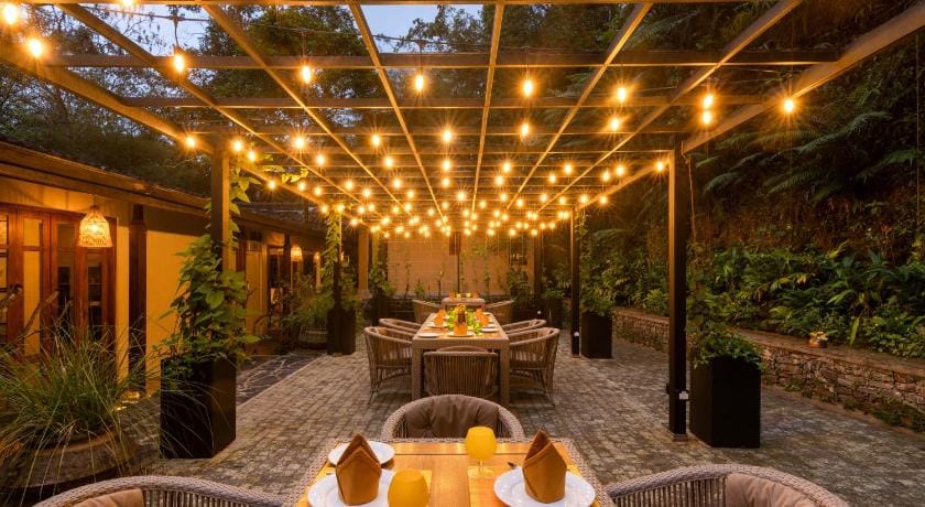 The Weir House Hotel in Central Province