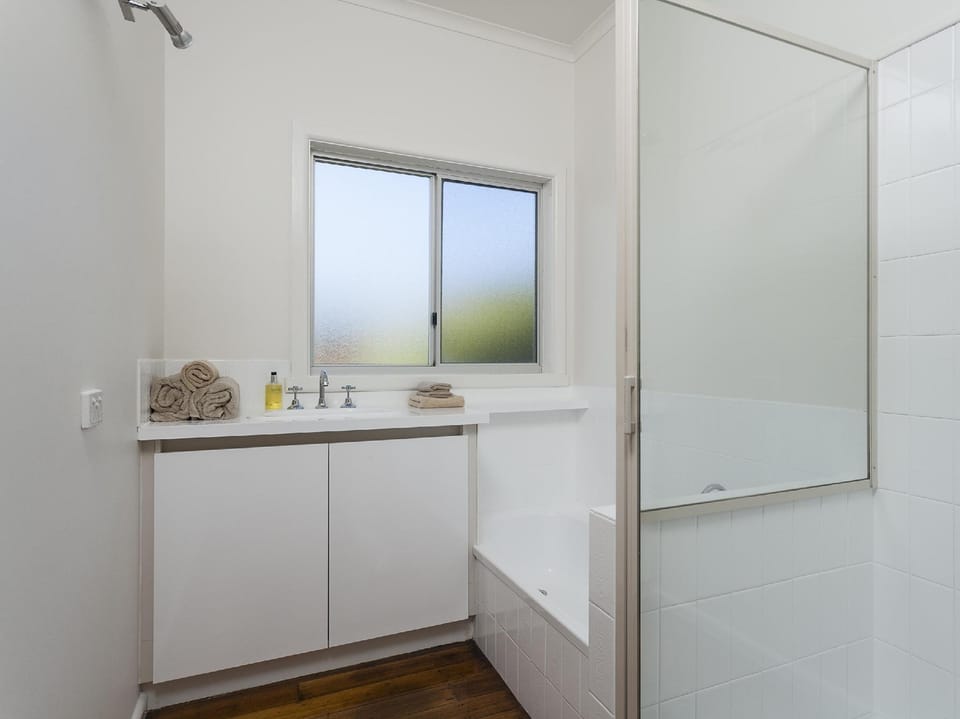 The Farm House Vacation rental in Johanna
