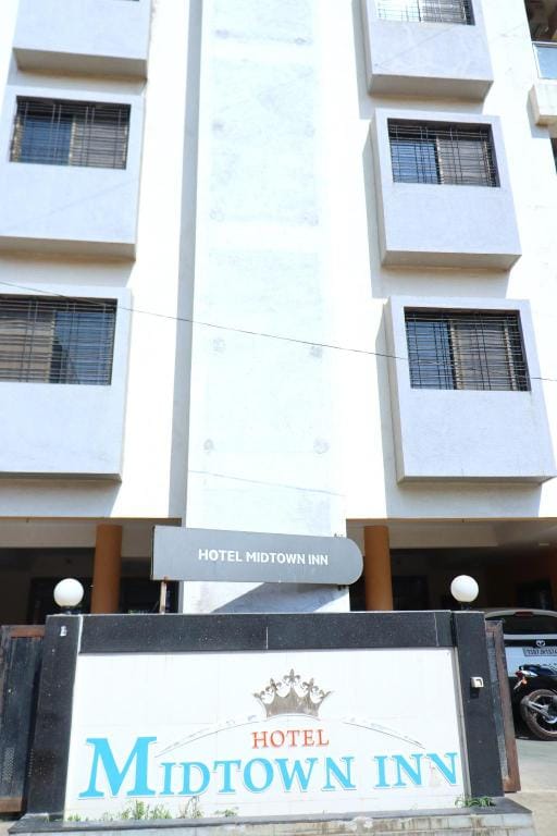 Hotel Midtown Inn Hotel in Maharashtra