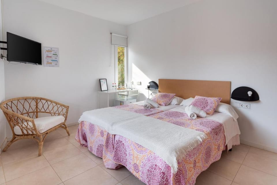 Sitges Beach Hostal Bed and Breakfast in Sitges