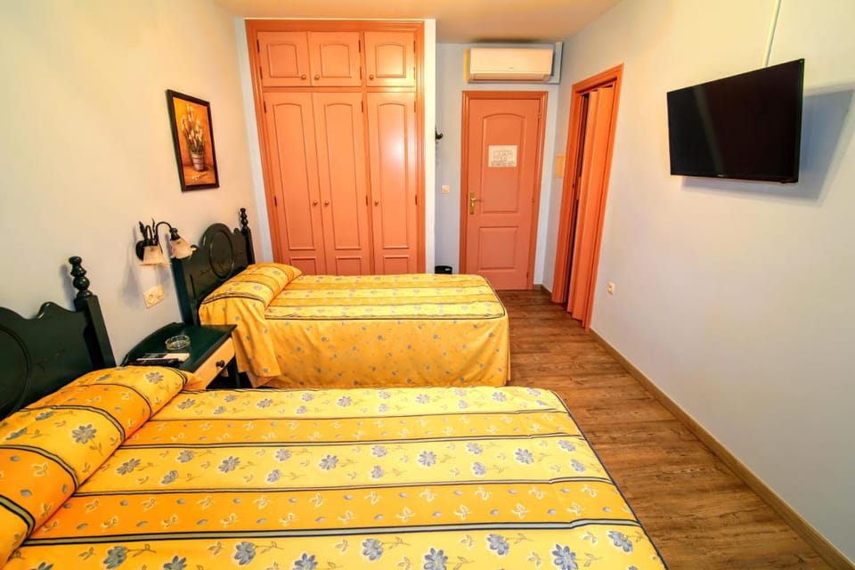 Pension Rural La Fonda Bed and Breakfast in Andalusia