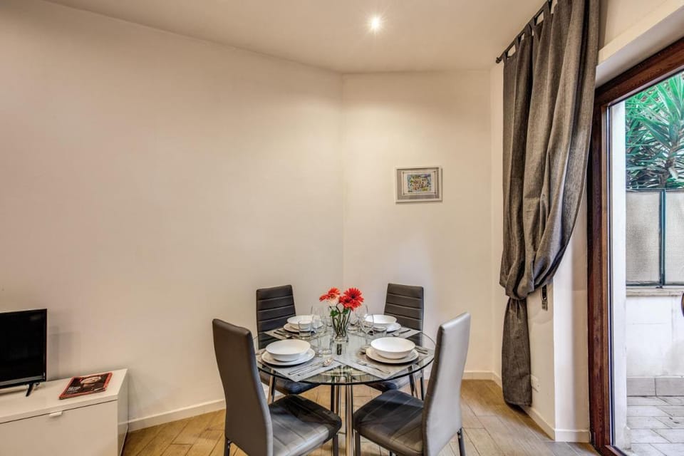 M&L Apartments - Ardesia Colosseo Apartment in Rome