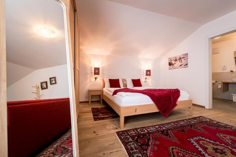 Am Schloss Guest House Bed and Breakfast in Bruneck