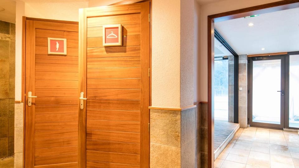 Vacancéole - Résidence Les Chalets de la Ramoure Apartment hotel in Piedmont