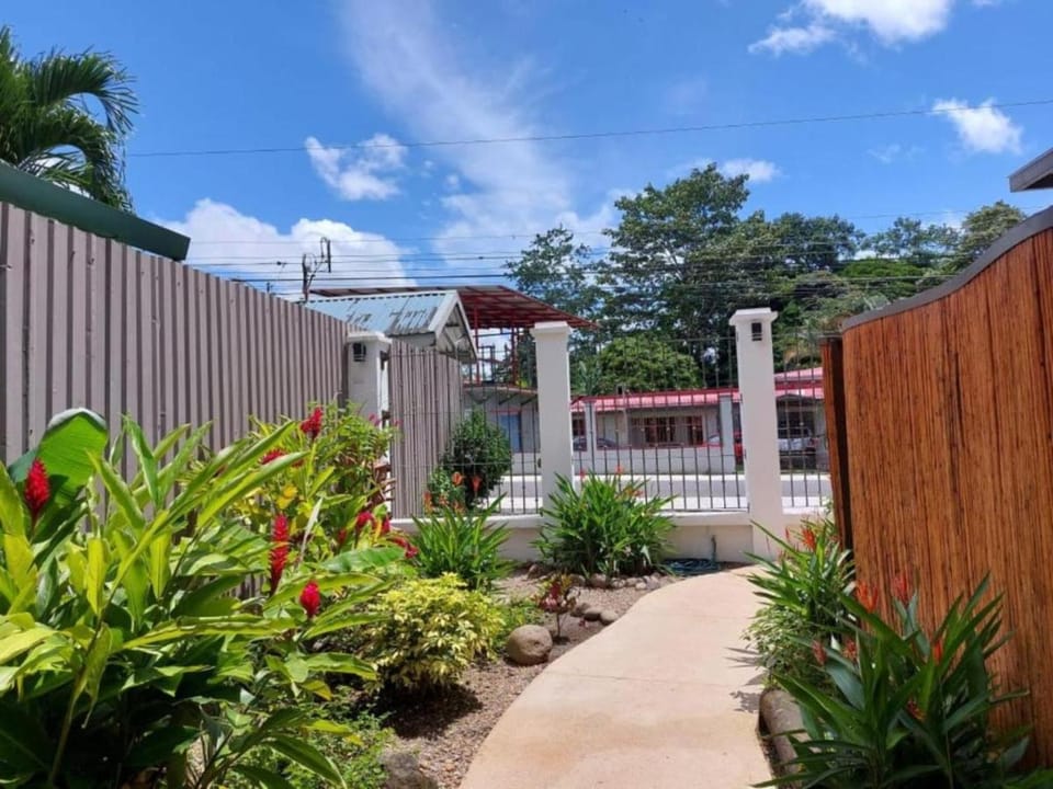 La Fortuna Lodge by Treebu Hotels Bed and Breakfast in La Fortuna