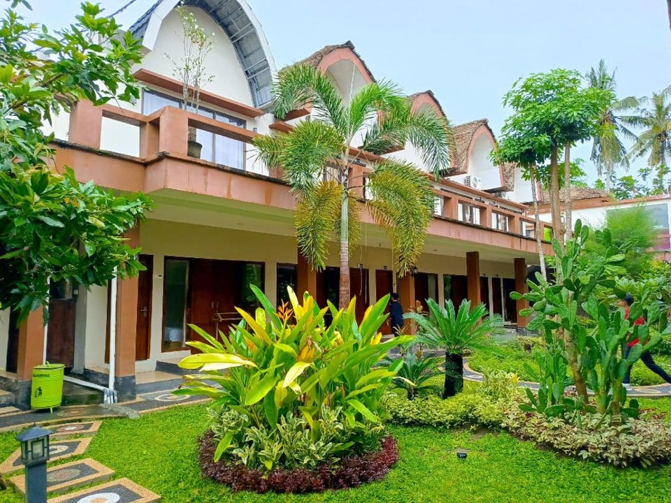Melati Resort & Hotel Hotel in Pujut