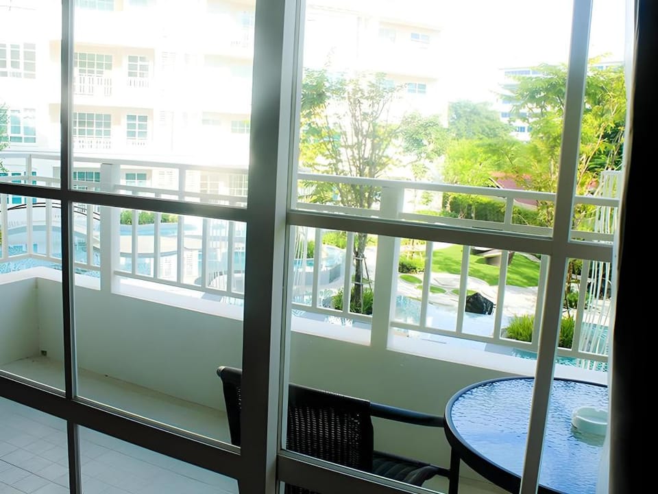 Summer Hua Hin Condo Room 204 Apartment in Nong Kae
