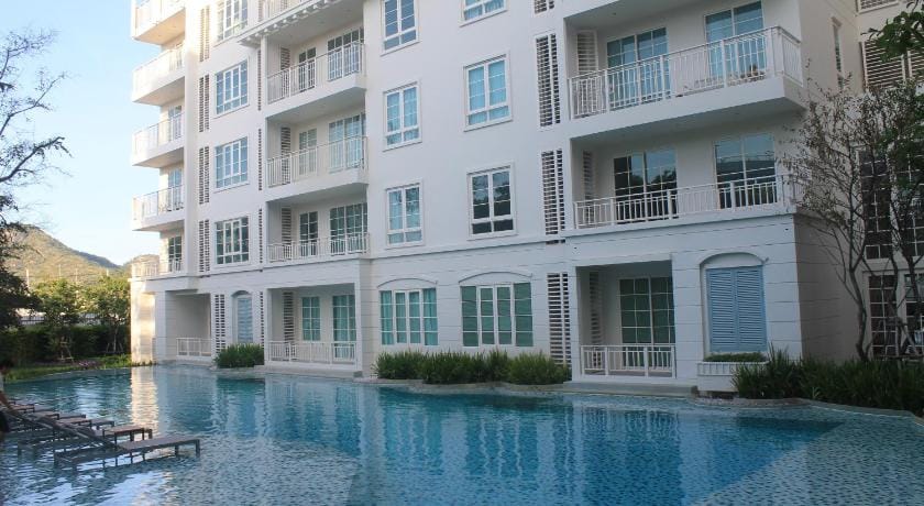 Summer Hua Hin Condo Room 204 Apartment in Nong Kae