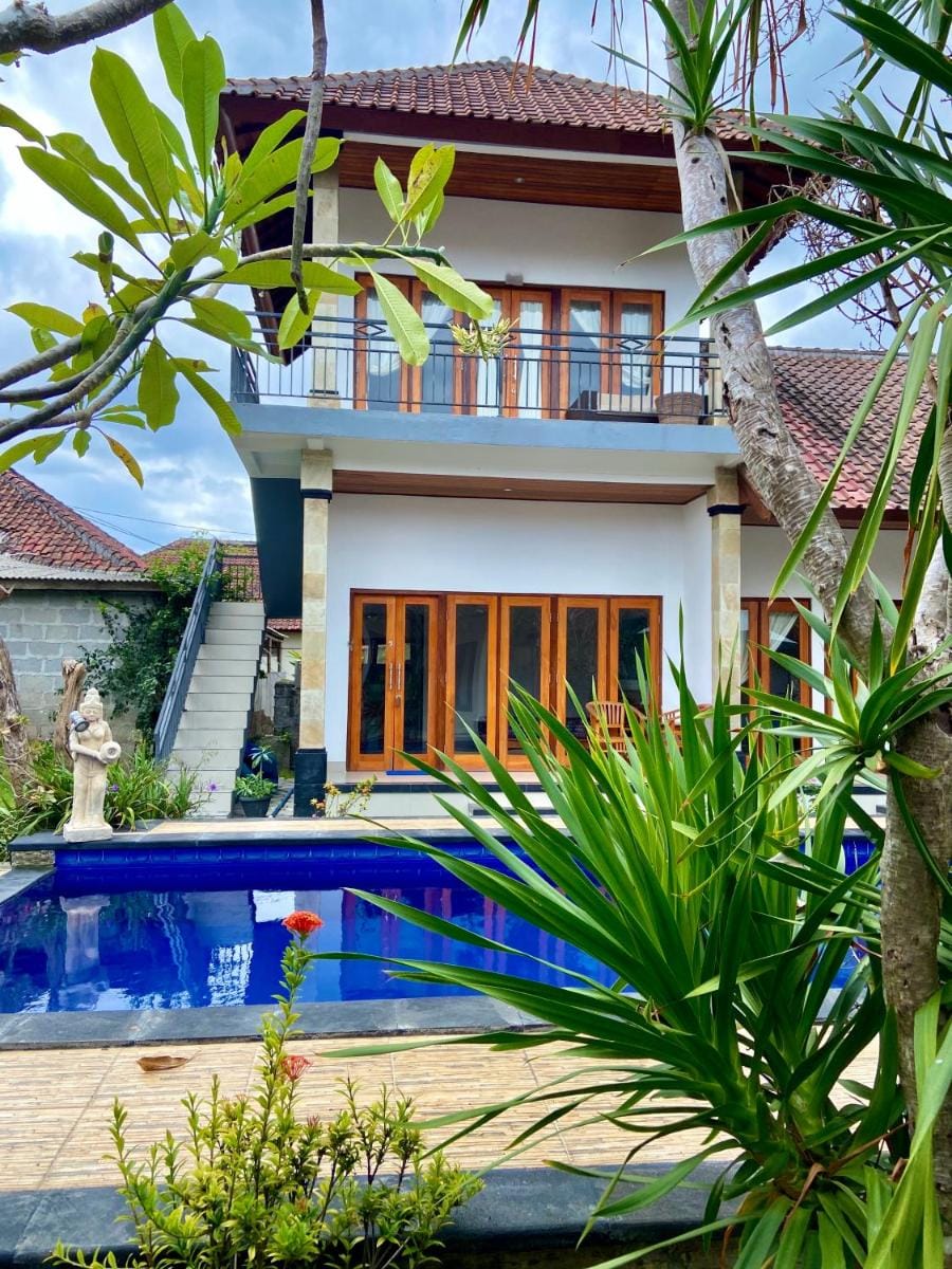 Radya Homestay Vacation rental in Nusapenida