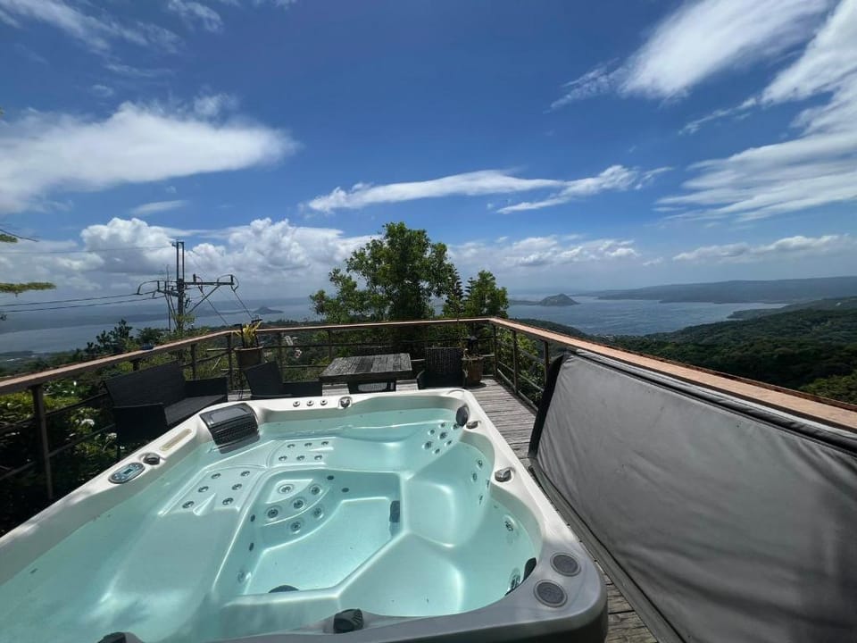 Casa Alegria Bed and Breakfast Tagaytay Hotel in Tagaytay