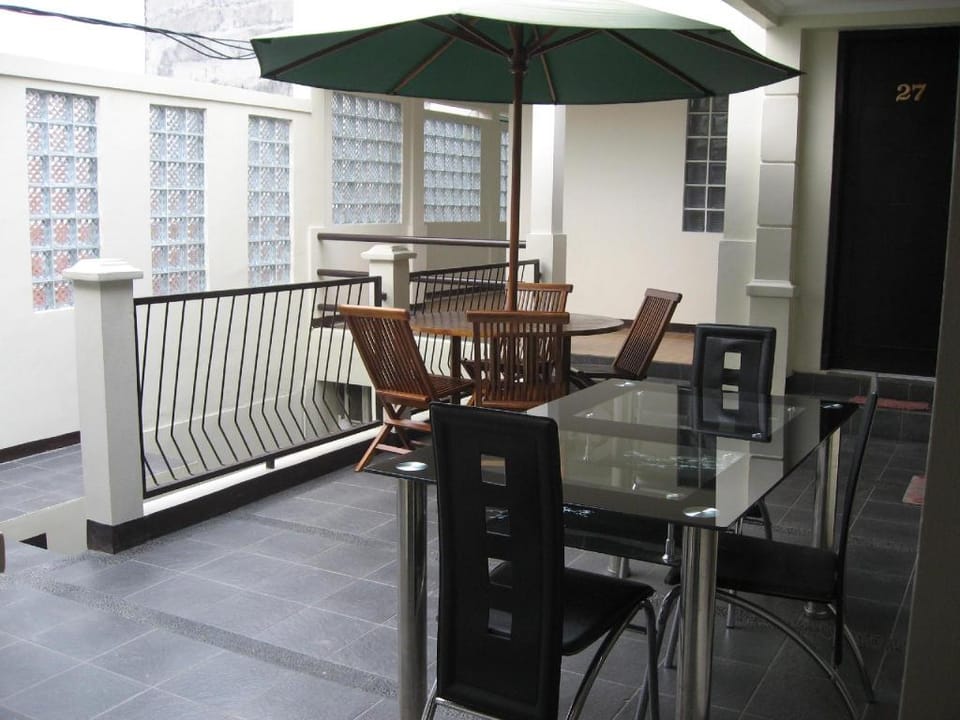 Bantal Guling Trans Bed and Breakfast in Bandung
