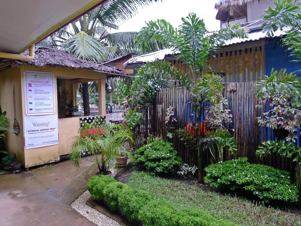 Amos Digue Pension House Hotel in Puerto Princesa
