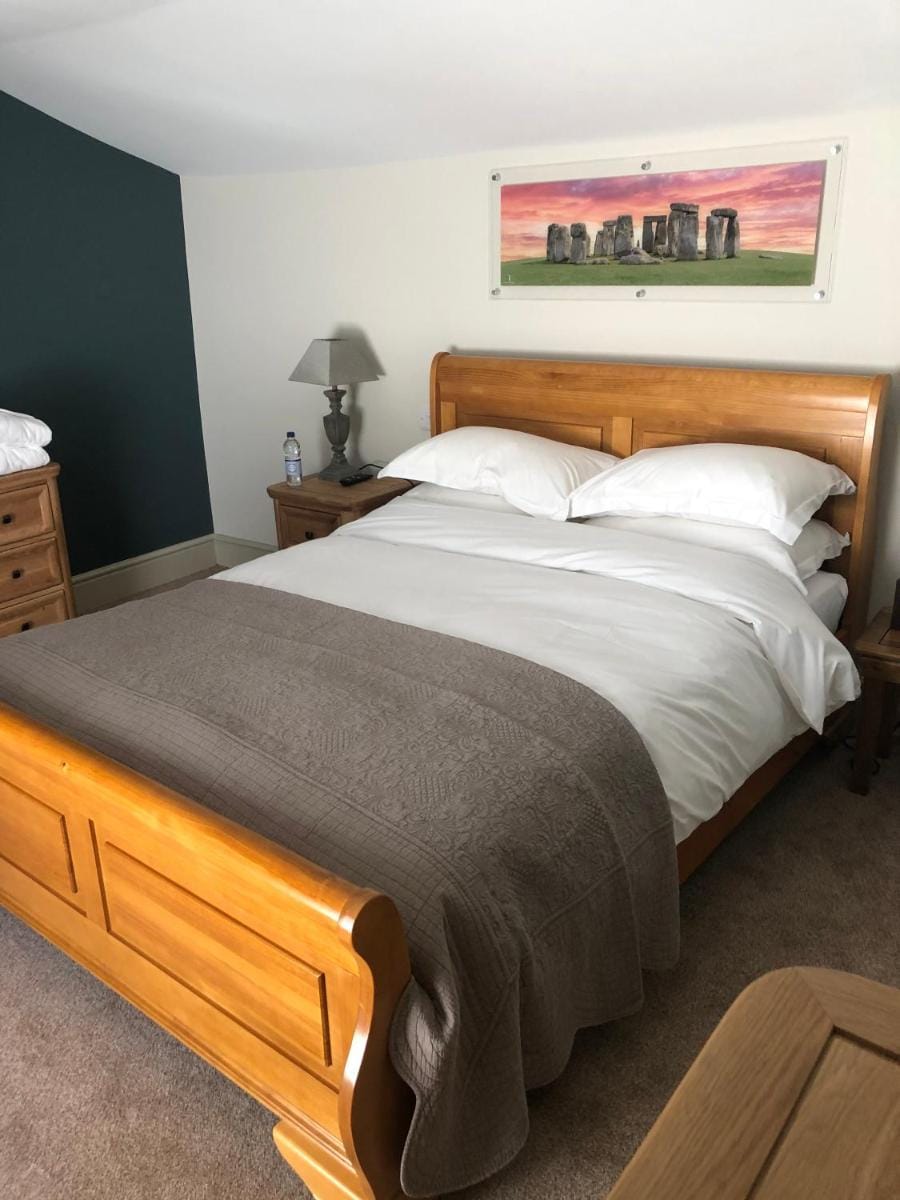 The Peppermill Town house Hotel & Restaurant Hotel in Rowde