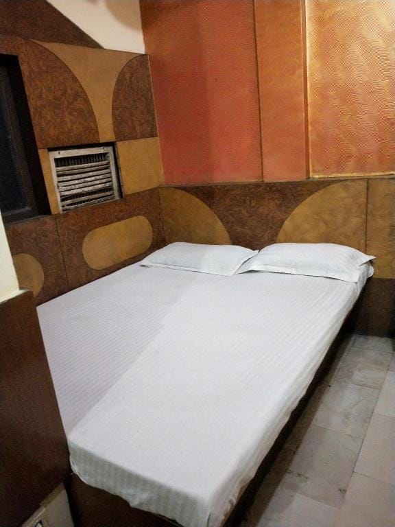 Mahesh guest house Hotel in New Delhi