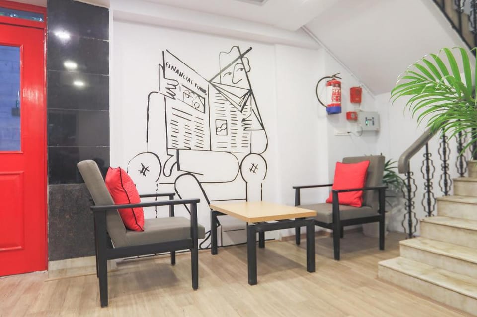 Super Townhouse The Platinum Hotel in Kolkata