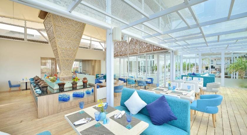 de Vins Sky Hotel Seminyak Hotel in North Kuta