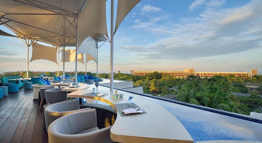 de Vins Sky Hotel Seminyak Hotel in North Kuta