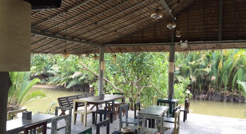 Bangsrai Cottage Villa in Surat Thani Changwat